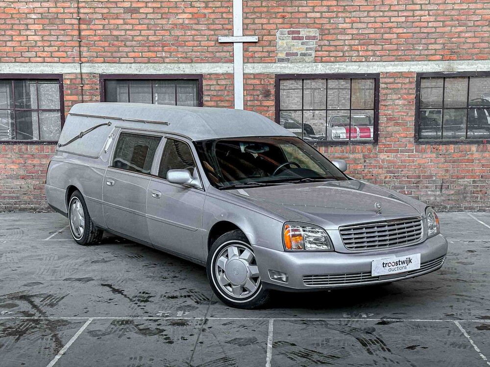 Cadillac Federal Coach DeVille 4.6 V8 279PS 2001 Leichenwagen