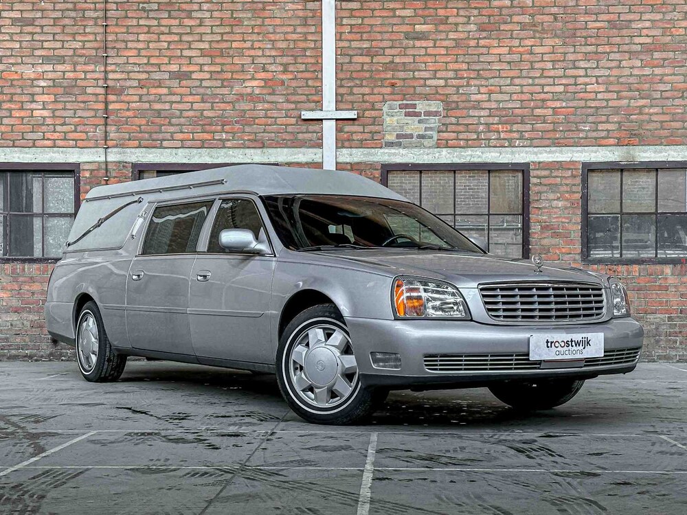Cadillac Federal Coach DeVille 4.6 V8 279PS 2001 Leichenwagen