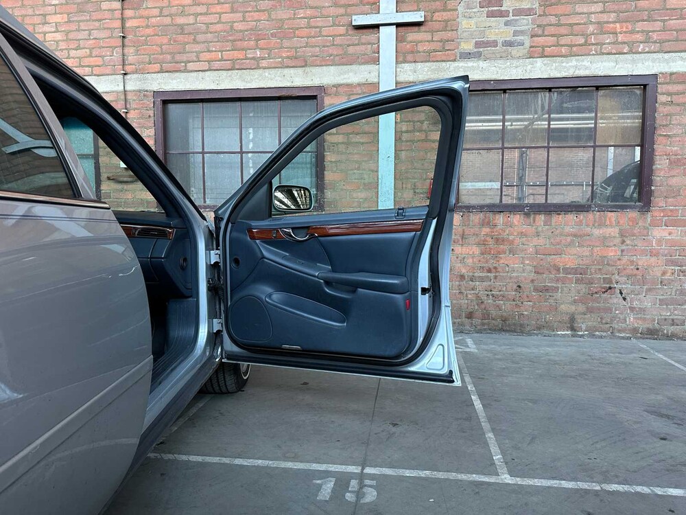 Cadillac Federal Coach DeVille 4.6 V8 279PS 2001 Leichenwagen