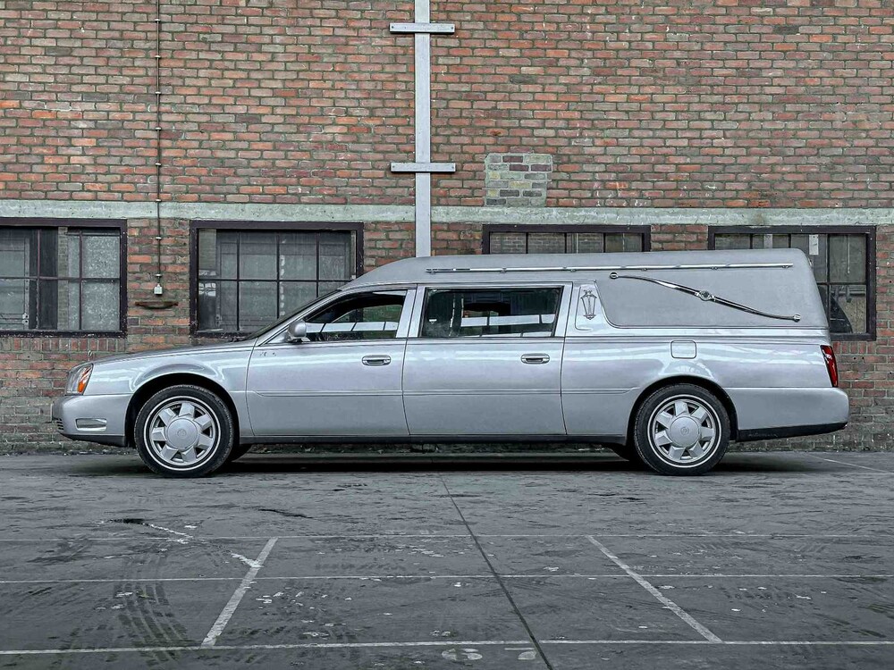 Cadillac Federal Coach DeVille 4.6 V8 279PS 2001 Leichenwagen