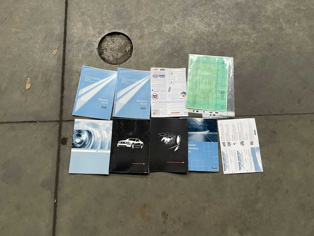 Ford Mustang Base 4.0 V8 211hp 2007