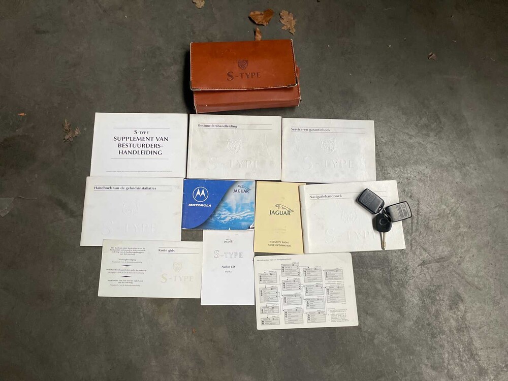 Jaguar S-Type 3.0 V6 Executive 238PS 2001 (Original-NL), 51-GK-XL