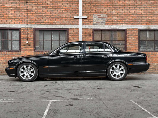 Jaguar XJ 3.5 V8 258pk 2003, 2-XDZ-65 Youngtimer