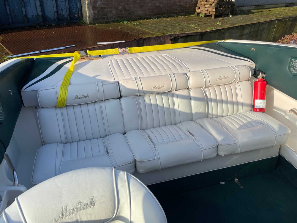 Mariah Shabah Speedboat 205hp 1999 (73-67-YE) 6+ meter Boat Trailer 2009 (77-WJL-7)