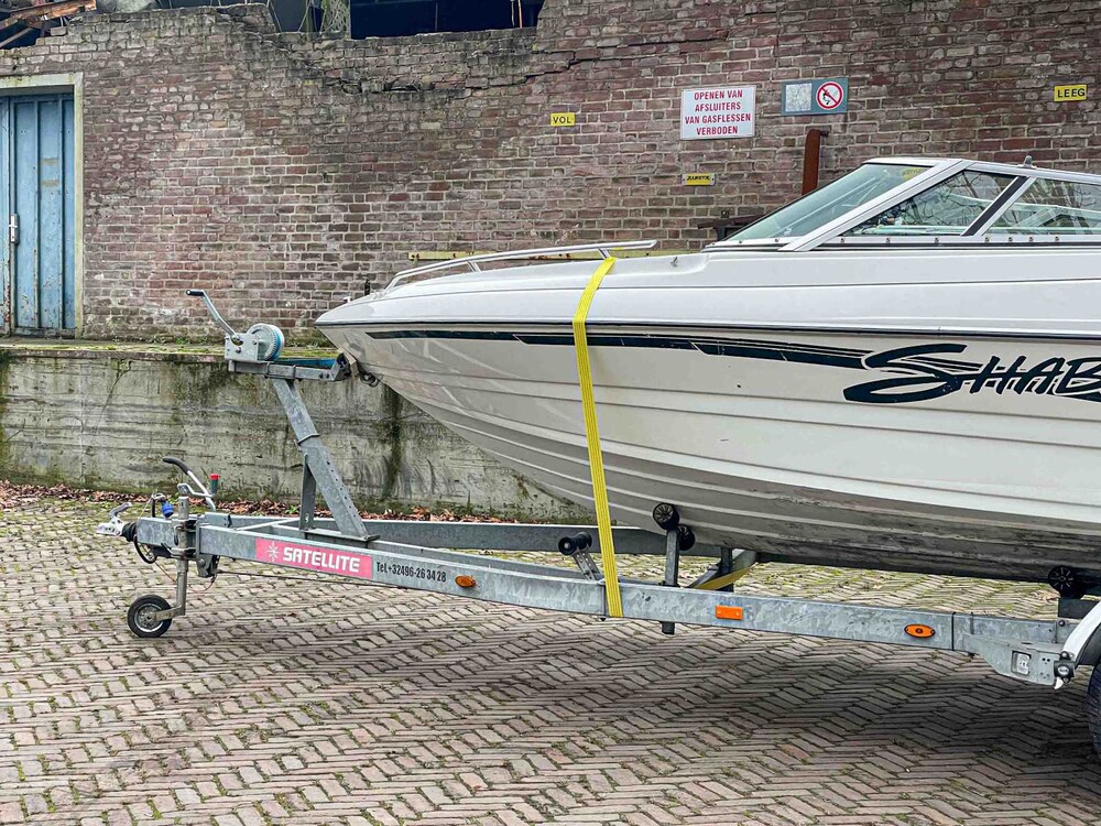 Mariah Shabah Speedboat 205hp 1999 (73-67-YE) 6+ meter Boat Trailer 2009 (77-WJL-7)