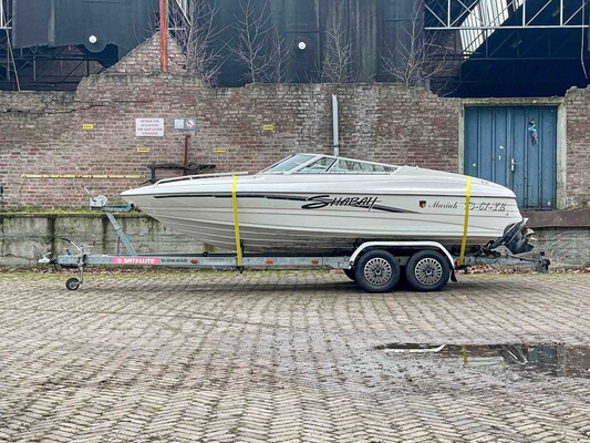 Mariah Shabah Speedboat 205hp 1999 (73-67-YE) 6+ meter Boat Trailer 2009 (77-WJL-7)