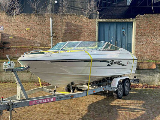 Mariah Shabah Speedboat 205hp 1999 (73-67-YE) 6+ meter Boat Trailer 2009 (77-WJL-7)