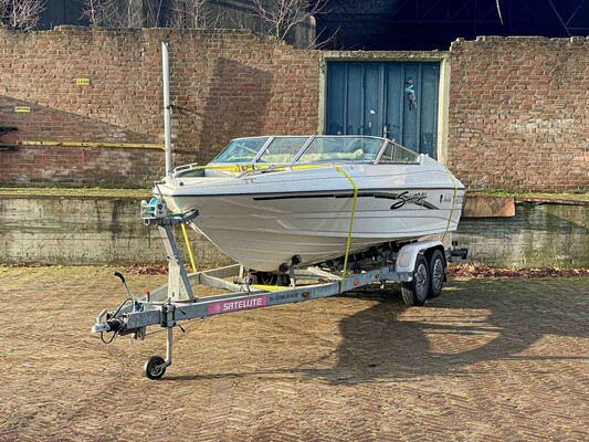 Mariah Shabah Speedboat 205hp 1999 (73-67-YE) 6+ meter Boat Trailer 2009 (77-WJL-7)