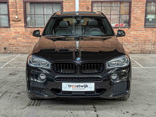 BMW X5 xDrive50i M-Sport 4.4 V8 High Executive 449PS 2016, ZB-150-T