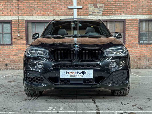 BMW X5 xDrive50i M-Sport 4.4 V8 High Executive 449PS 2016, ZB-150-T