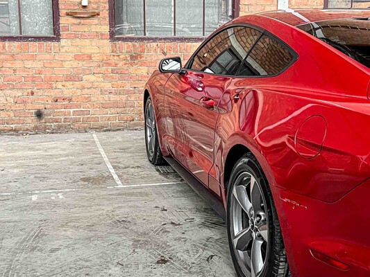 Ford Mustang 3.7 V6 300PS Coupé 2015