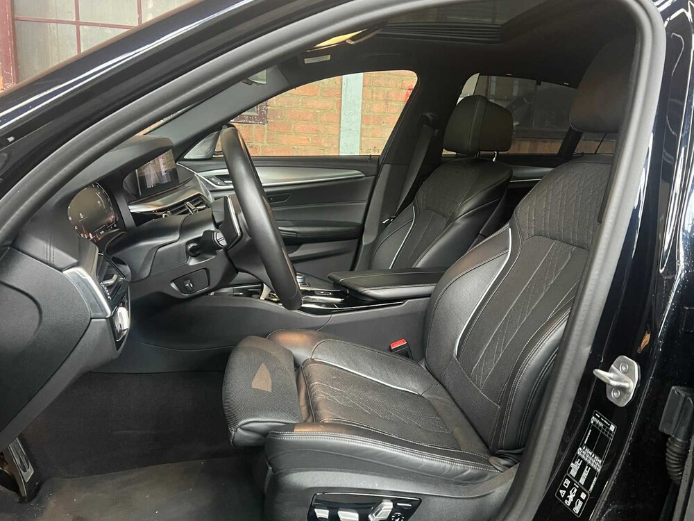 BMW M550i xDrive High Executive (FACELIFT) 530hp 2019 G30 5-Series, H-687-ZN