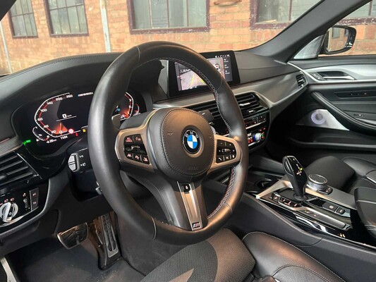 BMW M550i xDrive High Executive (FACELIFT) 530pk 2019 G30 5-Serie, H-687-ZN