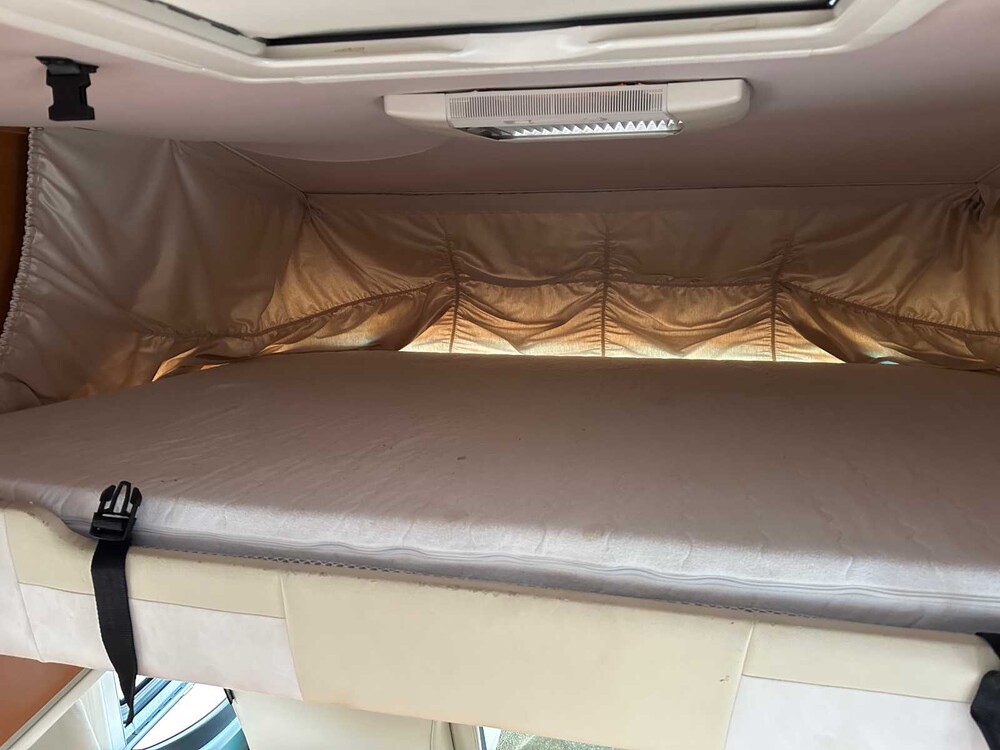 Niesmann-Bischoff Flair 8000i LW 3.0 170hp 2011, R-153-VSCamper