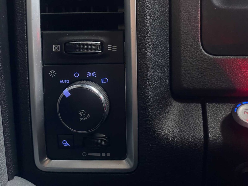 Dodge Ram 1500 3.6 V6 Quad Cab 6'4 309hp 2014, VH-986-J