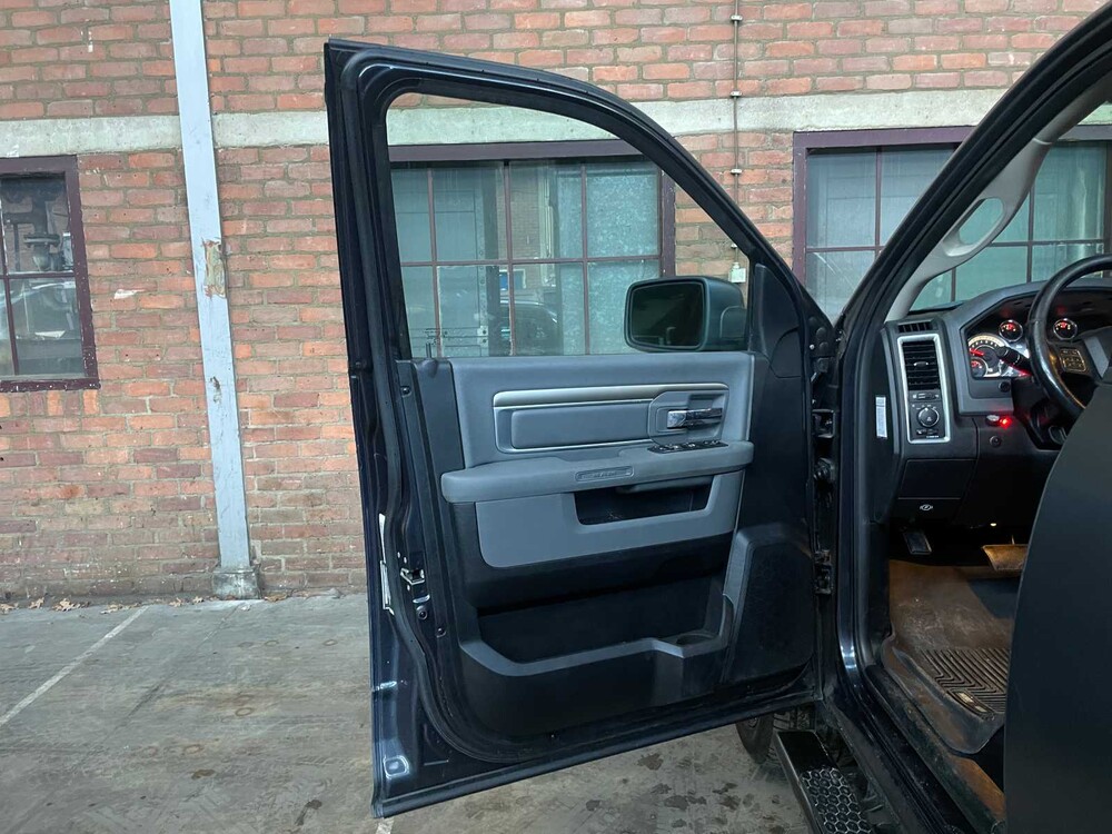 Dodge Ram 1500 3.6 V6 Quad Cab 6'4 309hp 2014, VH-986-J