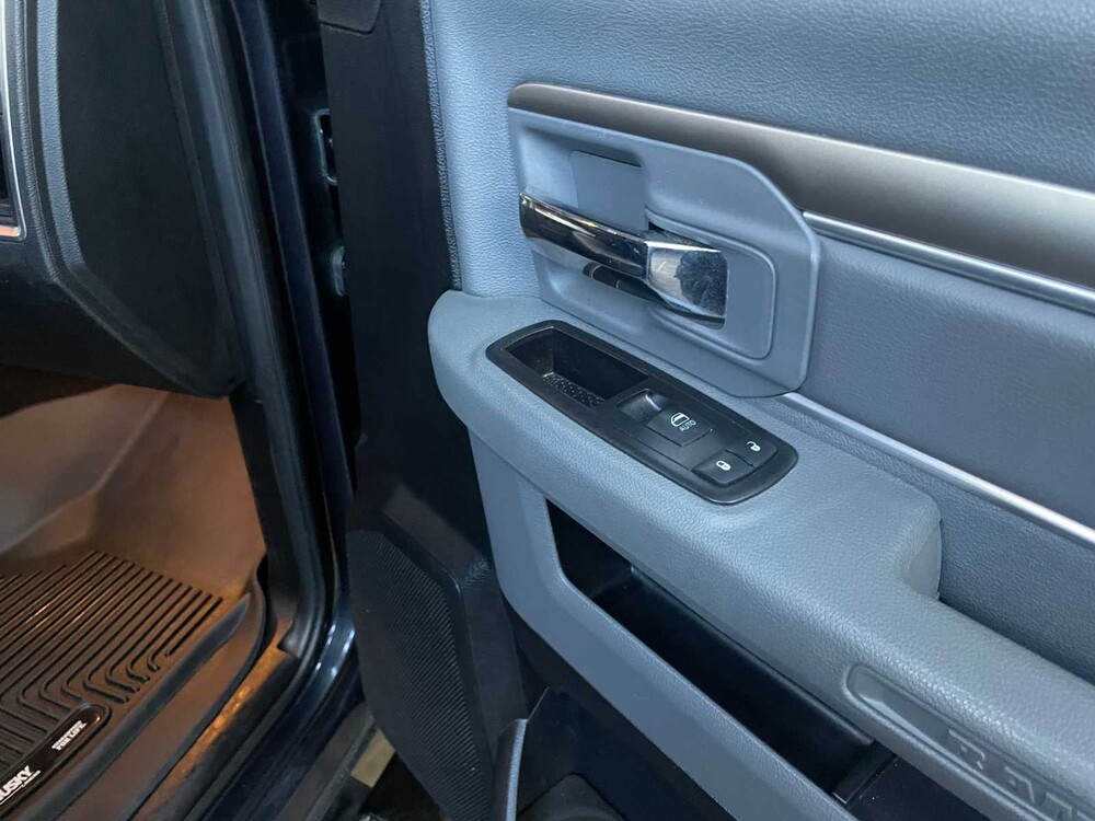 Dodge Ram 1500 3.6 V6 Quad Cab 6'4 309hp 2014, VH-986-J