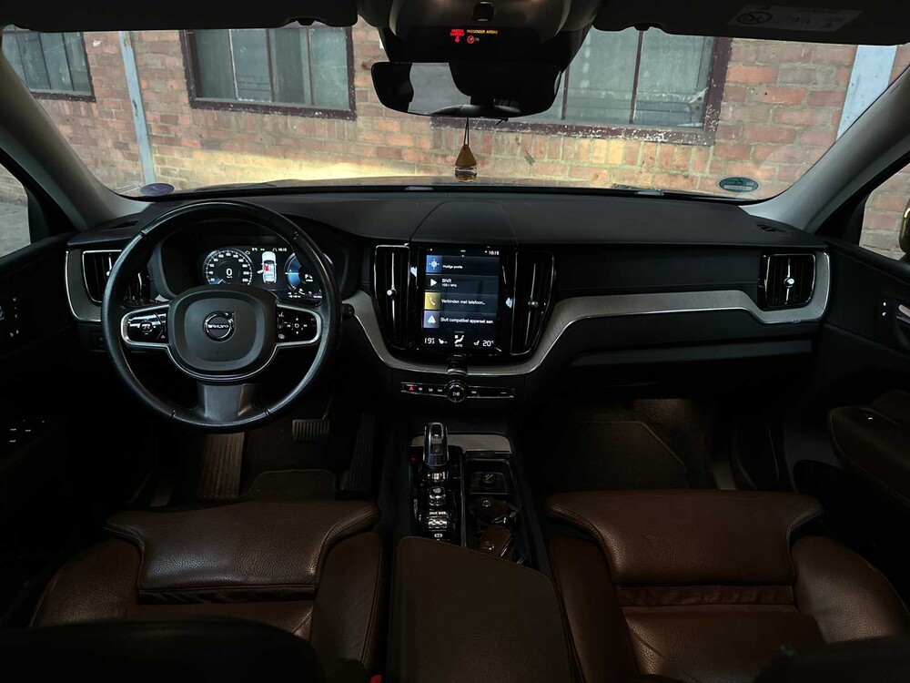 Volvo XC60 2.0 T8 Twin Engine AWD Inscription Hybrid 409pk 2018, RZ-879-F