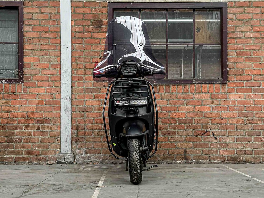 Vespa Sprint 50 Piaggio -CUSTOM- 2019, DTZ-24-P Scooter Moped