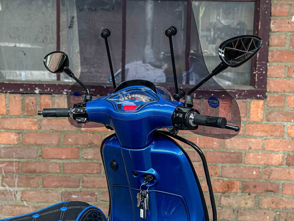 Vespa Sprint 4T Piaggio 2014, F-369-VN Scooter Snorscooter