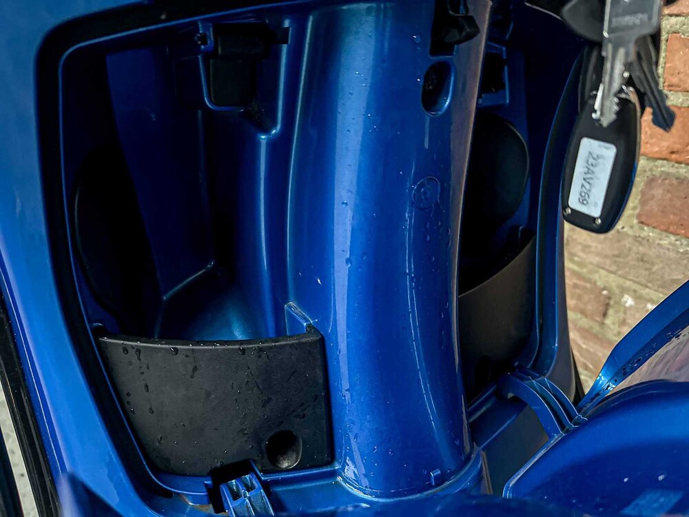 Vespa Sprint 4T Piaggio 2014, F-369-VN Scooter Snorscooter