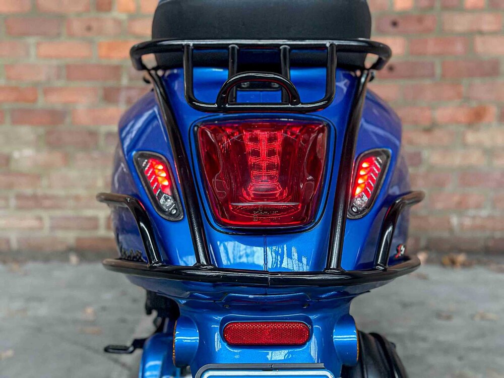Vespa Sprint 4T Piaggio 2014, F-369-VN Scooter Snorscooter