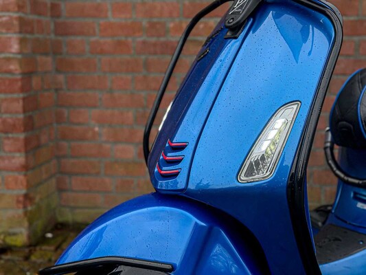 Vespa Sprint 4T Piaggio 2014, F-369-VN Motorroller Snorscooter