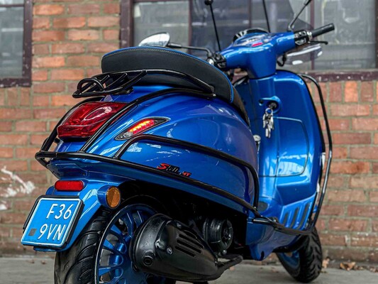 Vespa Sprint 4T Piaggio 2014, F-369-VN Motorroller Snorscooter