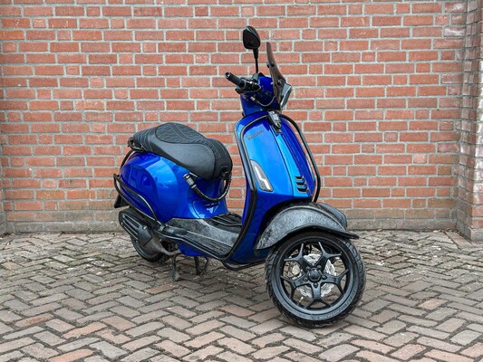 Piaggio Vespa Sprint 80cc 2018 (FULL OPTION), DRP-14-S Scooter Bromscooter