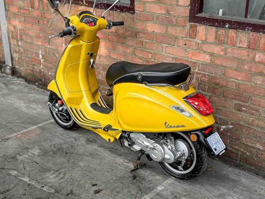 Vespa Sprint 4T 2016, DDB-29-Z Scooter