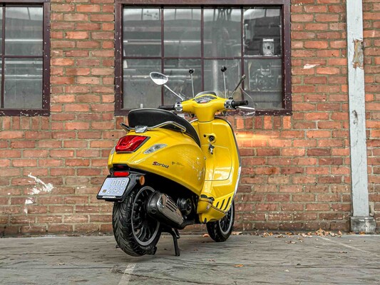 Vespa Sprint 4T 2016, DDB-29-Z Roller