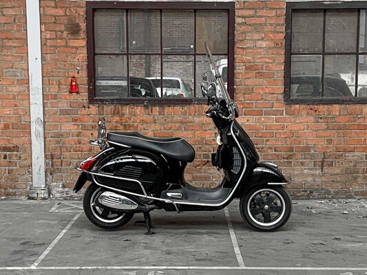 Vespa Scooter GTS 300 i.e. Super 278cc 2008, MT-RL-90 Motor scooter