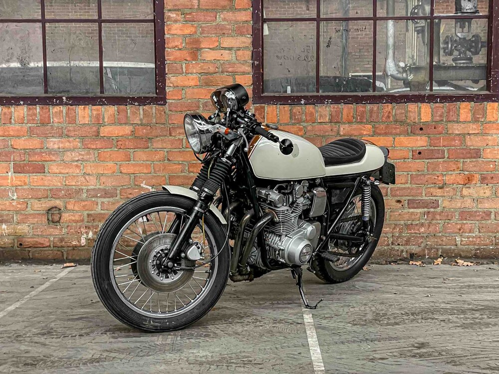 Suzuki GS750 Cafe Racer 748cc 1977 Motorcycle, XU-99-91