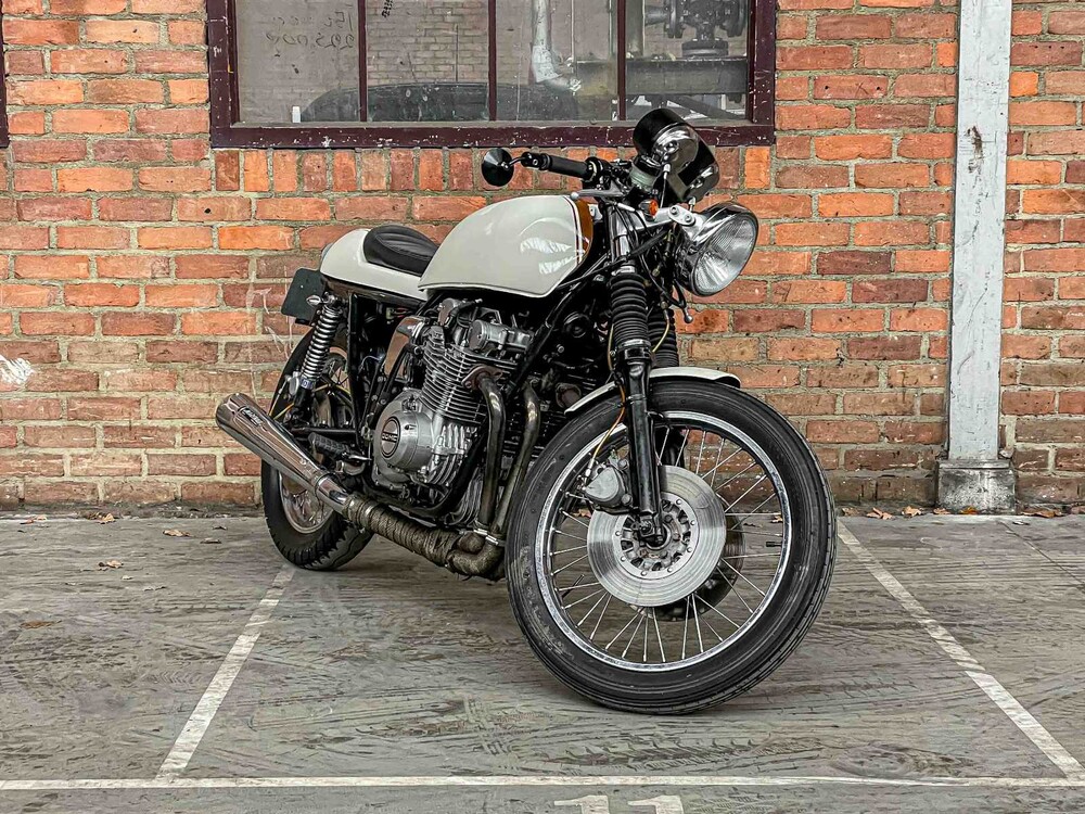 Suzuki GS750 Cafe Racer 748cc 1977 Motorcycle, XU-99-91