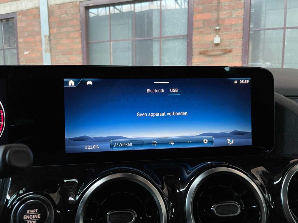 Mercedes-Benz B180 Hybrid 218hp 2023 B-Class (Factory Warranty)