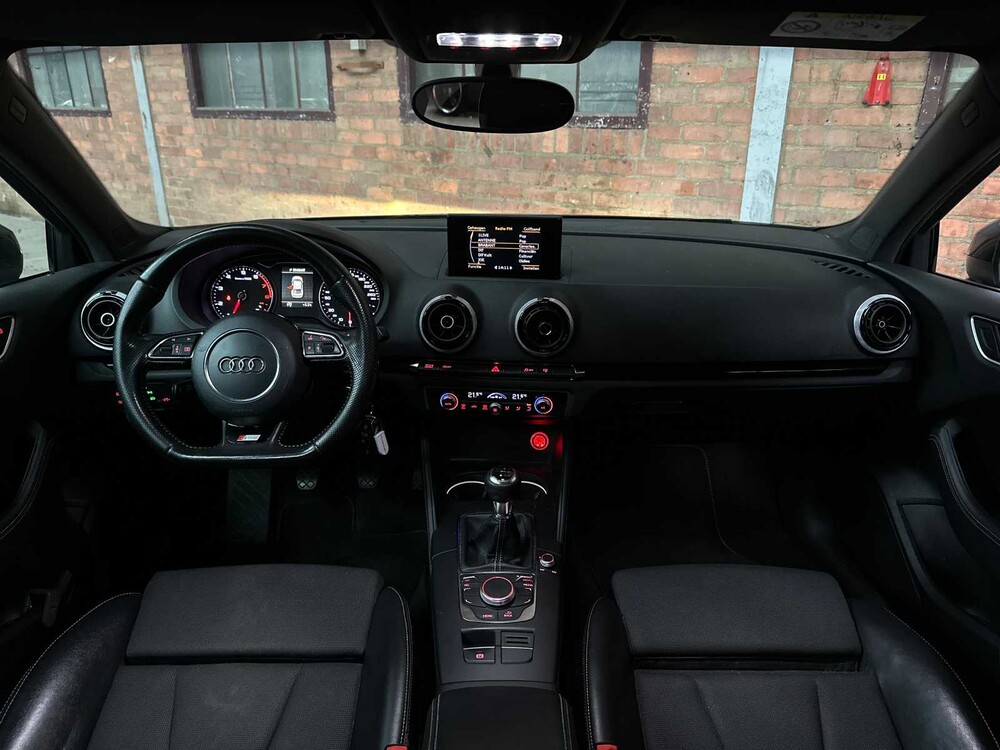 Audi A3 Sedan S-Line 1.4 TFSI CoD Ambition Pro Line S 150hp 2015 (Original-NL), GL-434-J