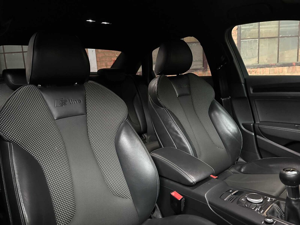 Audi A3 Sedan S-Line 1.4 TFSI CoD Ambition Pro Line S 150hp 2015 (Original-NL), GL-434-J