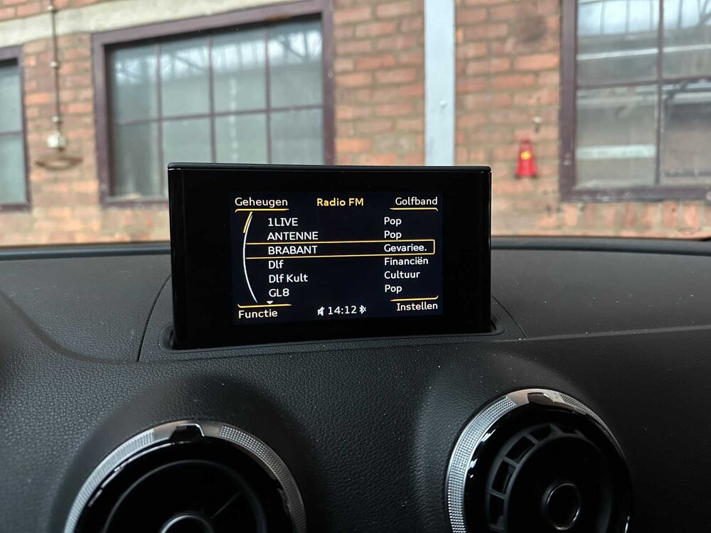 Audi A3 Sedan S-Line 1.4 TFSI CoD Ambition Pro Line S 150hp 2015 (Original-NL), GL-434-J