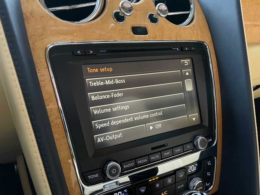 Bentley Continental GTC 4.0 V8 500hp 2012 (8-speed)