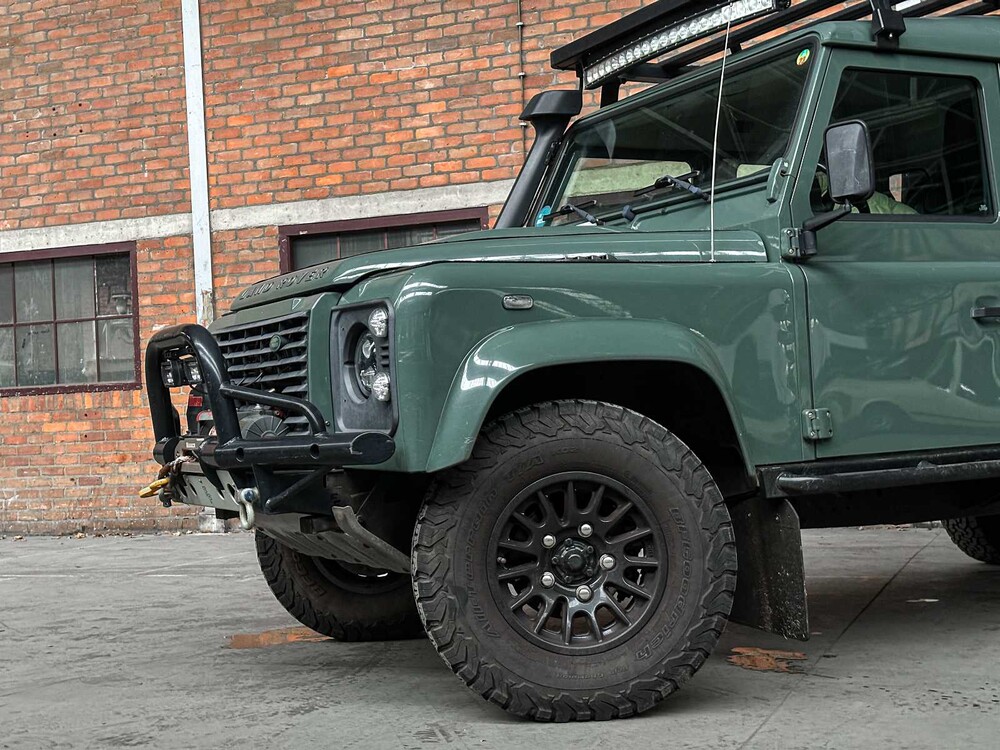 Land Rover Defender L316 2.4 TD 130