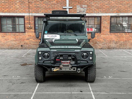 Land Rover Defender L316 2.4 TD 130