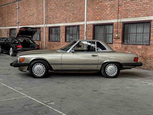 Mercedes-Benz 560SL R107 230hp 1989 SL-Class