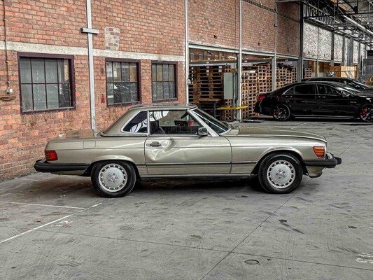 Mercedes-Benz 560SL R107 230hp 1989 SL-Class