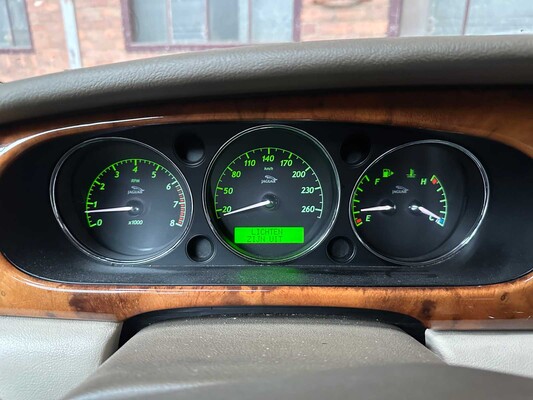 Jaguar XJ 3.5 V8 258PS 2003, 2-XDZ-65 Youngtimer