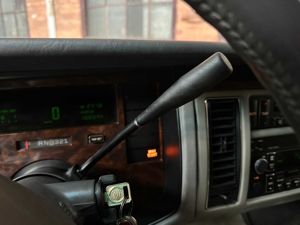 Cadillac Fleetwood Federal Coach 5.7 V8 262pk 1996 Begrafenisauto