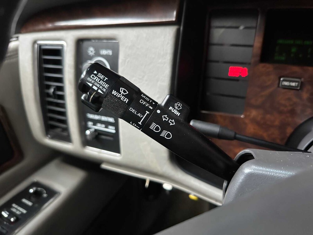 Cadillac Fleetwood Federal Coach 5.7 V8 262pk 1996 Begrafenisauto