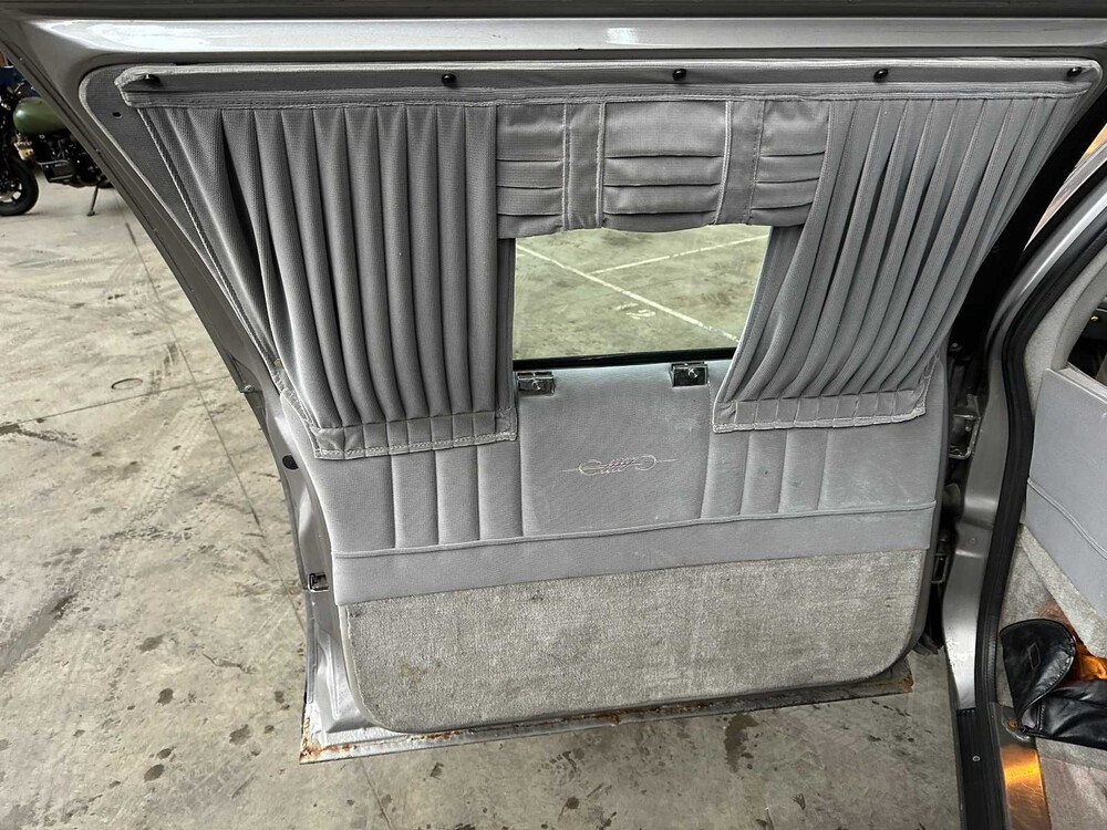 Cadillac Fleetwood Federal Coach 5.7 V8 262pk 1996 Begrafenisauto