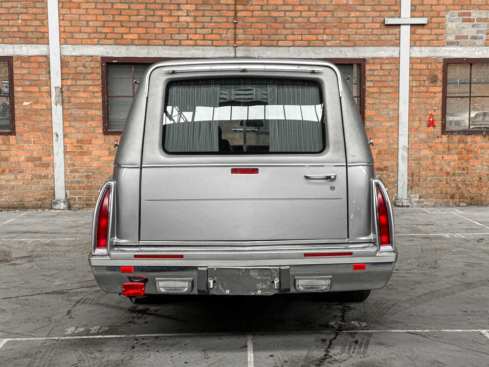 Cadillac Fleetwood Federal Coach 5.7 V8 262pk 1996 Begrafenisauto