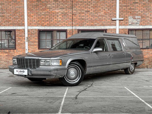 Cadillac Fleetwood Federal Coach 5.7 V8 262hp 1996 Leichenwagen