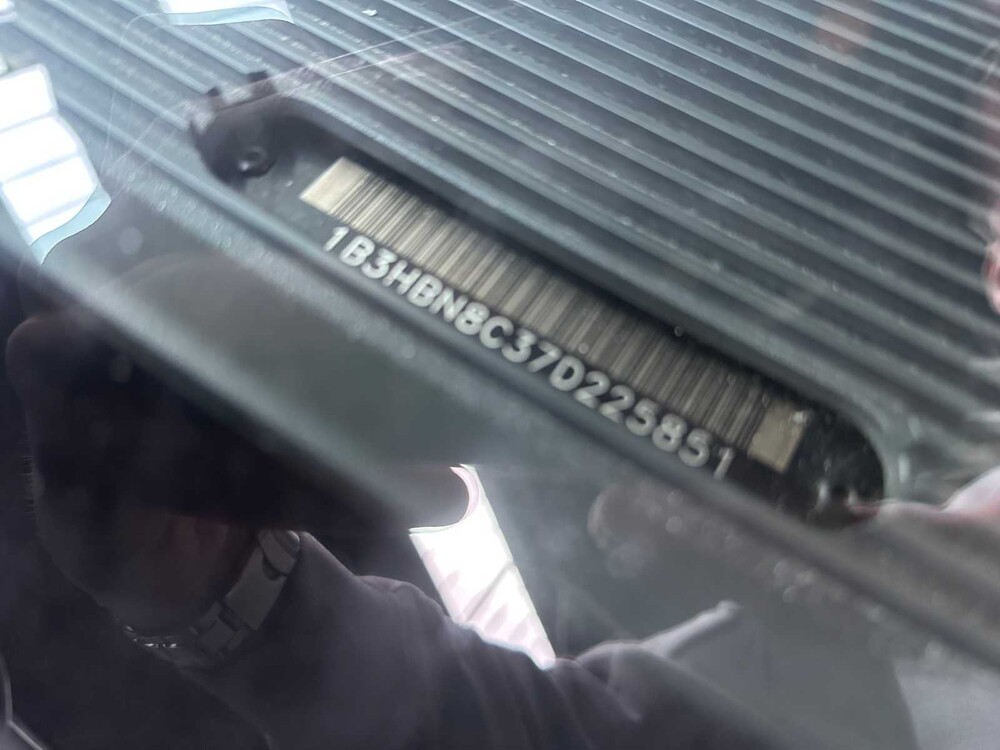 Dodge Caliber 1.8 SE 150pk 2007, 17-TZ-LZ Youngtimer